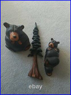 3pc Big Sky Carvers Jeff Fleming Bearfoots Rosie & Riley Chillin Bears & Tree 3pc Big Sky Carvers Jeff Fleming Bearfoots Rosie & Riley Chillin Bears & Tree