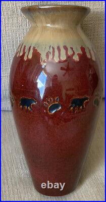 BIG BEAR Vase by Big Sky Carvers Bear & Footprints 9 Tall Deep Red/Taupe EUC