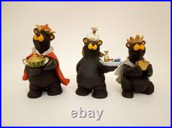 Bear Foots Beartivity nativity Big Sky Carvers 3 wise'men' kings