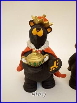 Bear Foots Beartivity nativity Big Sky Carvers 3 wise'men' kings