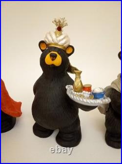 Bear Foots Beartivity nativity Big Sky Carvers 3 wise'men' kings