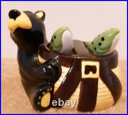 Bearfoots Bears, Jeff Fleming, Big Sky Carvers Bear withTrout Basket withTrout S&P
