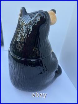 Bearfoots Big Sky Carvers Cookie Jar with Lid, Black/Beige Bear, 12 in. Preowned