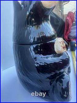 Bearfoots Big Sky Carvers Cookie Jar with Lid, Black/Beige Bear, 12 in. Preowned