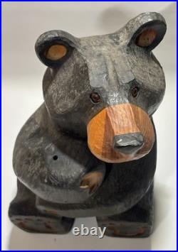 Big Sky Bear Jeff Fleming Big Sky Carvers Black Bear Holding Flag 13
