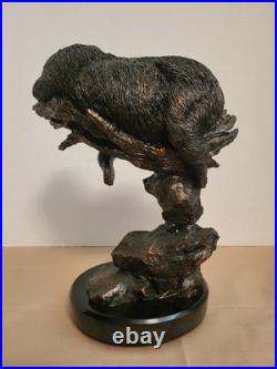 Big Sky Carvers BRUIN SLUMBER Marc Pierce coll. Sculpture (small chip in finish)