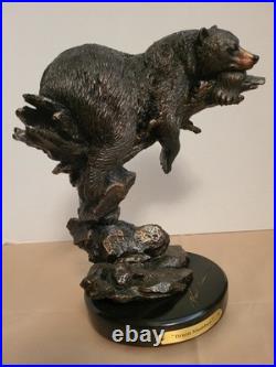 Big Sky Carvers BRUIN SLUMBER Marc Pierce coll. Sculpture (small chip in finish)