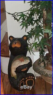 Big Sky Carvers Bearfoots Jackson Large Bear with Fish 15 Tall Jeff Fleming Solid