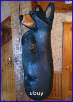 Big Sky Carvers CLIMBER BEAR Wood Carving 1996 USA