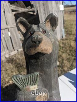 Big Sky Carvers Jeff Fleming 32.5 Standing Bear withFish SEE PHOTOS