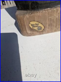 Big Sky Carvers Jeff Fleming 32.5 Standing Bear withFish SEE PHOTOS