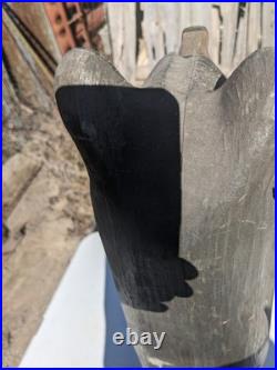 Big Sky Carvers Jeff Fleming 32.5 Standing Bear withFish SEE PHOTOS
