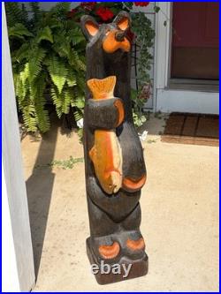 Big Sky Carvers Jeff Fleming 33 Bear with Trout or Salmon Fish Sculpture Statue