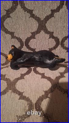 Big Sky Carvers Jeff Fleming Bear Foots Hanging On A Ledge Bear Figurine Shelf