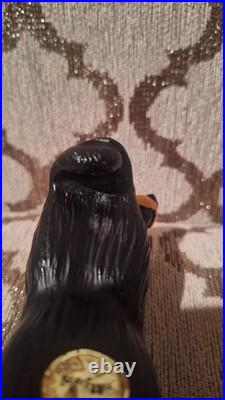 Big Sky Carvers Jeff Fleming Bear Foots Hanging On A Ledge Bear Figurine Shelf