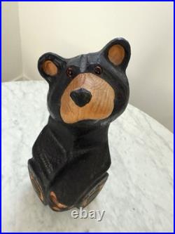 Big Sky Carvers Jeff Fleming Bearfoots'Jeffrey' Bear Pine Wood Carved Tagged