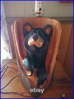 Big Sky Carvers Jeff Fleming Bearfoots Pine Wood Carved Black Bear Cassidy Lamp