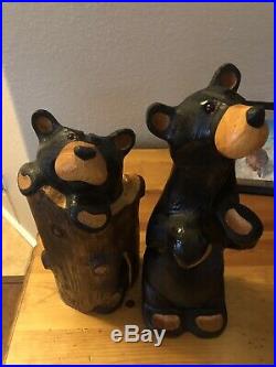 Big Sky Carvers Jeff Fleming Pair Of Wood Carved Bears Lil Eric And Angie