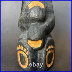 Big Sky Carvers Sitting Bear Wood Carved 11.25 Bearfoots Sign Eyeglass Rest