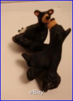 Big Sky Carvers Bearfoots Bear Little Smooch Mini Figurine Kissing Black Bears 