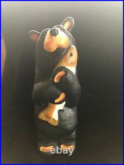 Darling Jeff Fleming Big Sky Carvers Bears holding a Trout EUC