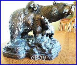 EXCELLENT LARGE JEFF FLEMING MOMA BEAR With 2 CUBS SCULPTURE BIG SKY CARVERS