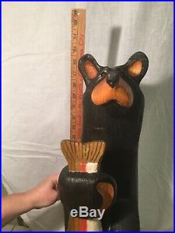 Hand carved wood bear Big Sky Carvers carved & signed by Jeff Flemming