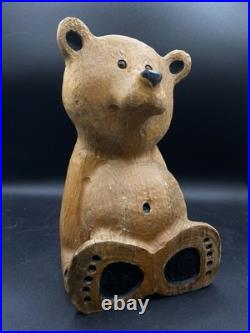 Jeff Fleming 12 Seated Bear BSC Wood Carving by Big Sky Carvers Amber Eyes