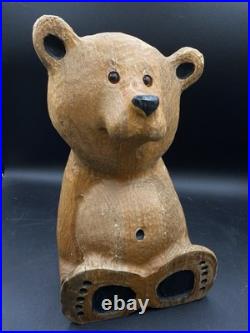 Jeff Fleming 12 Seated Bear BSC Wood Carving by Big Sky Carvers Amber Eyes