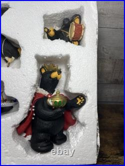 Jeff Fleming Big Sky Carvers Bearfoots Bears Beartivity Nativity With Boxes