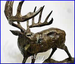 LAST GLANCE Whitetail Deer BUCK Statue Dick Idol Big Sky Carvers 2001 EUC