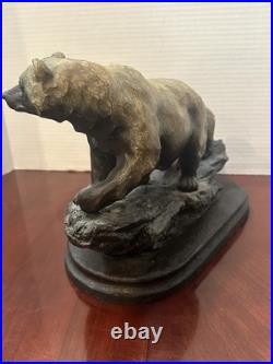 Marc Pierce Sculpture Mountain Matriarch Bear With Cub Big Sky Carvers