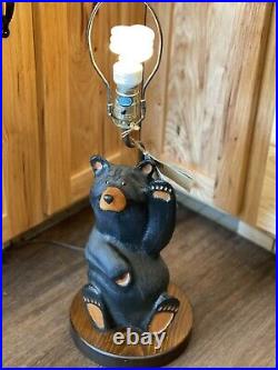 VINTAGE BIG SKY CARVERS WOOD BEAR TABLE LAMP By Jeff Fleming GREAT CONDITION