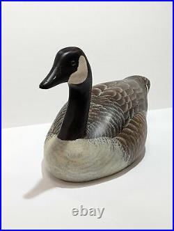 Vintage 18 Big Sky Carvers Canadian Goose Wood Duck Decoy Thomas Chandler Exc