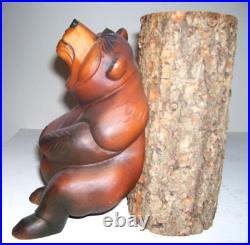 Vintage Big Sky Carvers Bear Leaning Against a Log with T Lite. 8. NEW