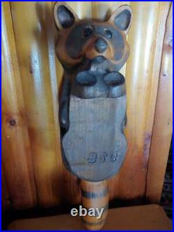 Vintage Big Sky Carvers Pine Wood Carved Peeker Shelf Edge Raccoon Sculpture
